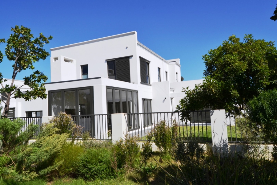  Bedroom Property for Sale in Croydon Gardens Estate Western Cape